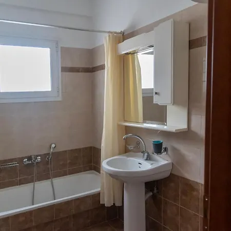 Philoxenia Apartment *