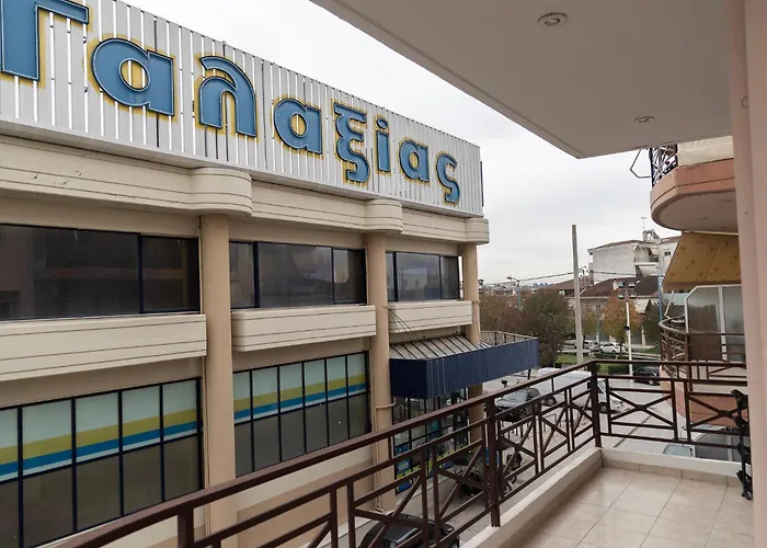 Philoxenia Apartment *